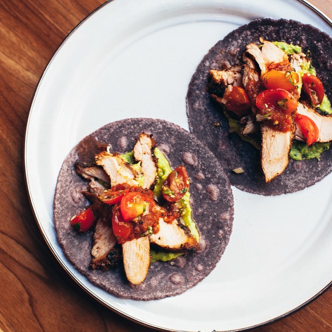 Our 10 Favorite Los Angeles Tacos That Every LA Girl Must Try - B.S. Taqueria
